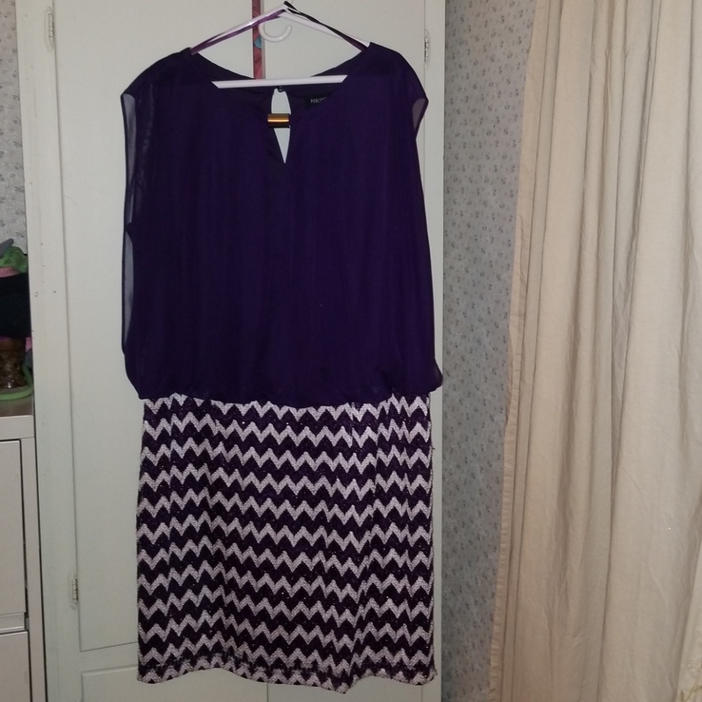 Plus Sz.25 Purple/Silvery Wht. Knee Length Dress